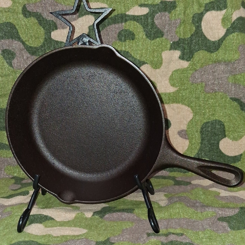 Classic Black Cast Iron Skillet with Pour Spouts